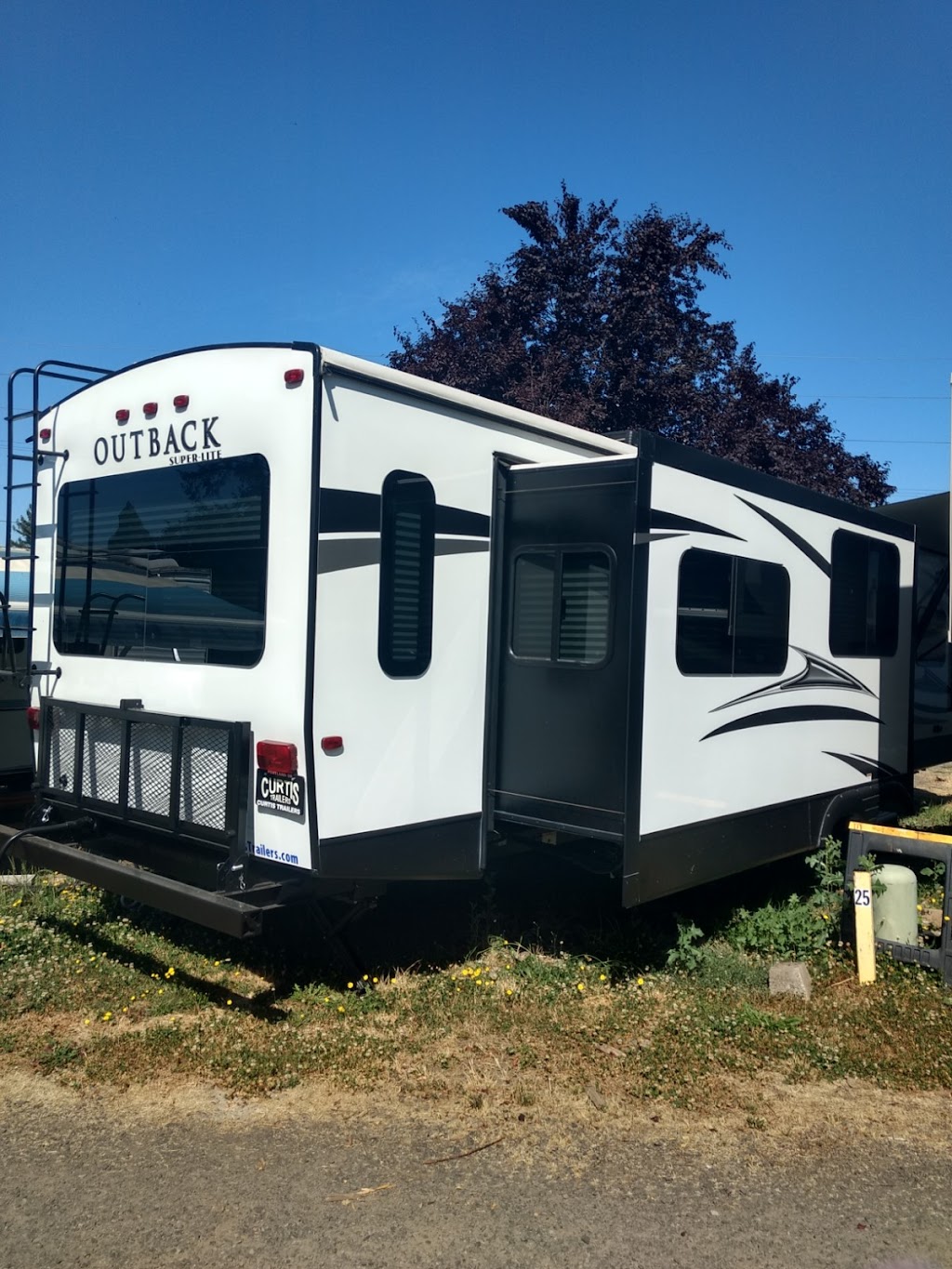 Lafayette RV Park | 775 3rd St, Lafayette, OR 97127, USA | Phone: (503) 583-1896