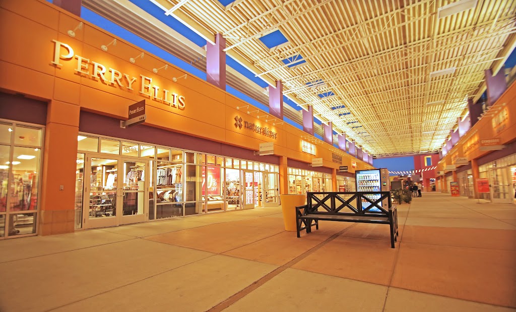 The Outlet Shoppes at El Paso | 7051 S Desert Blvd, Canutillo, TX 79835, USA | Phone: (915) 877-3208