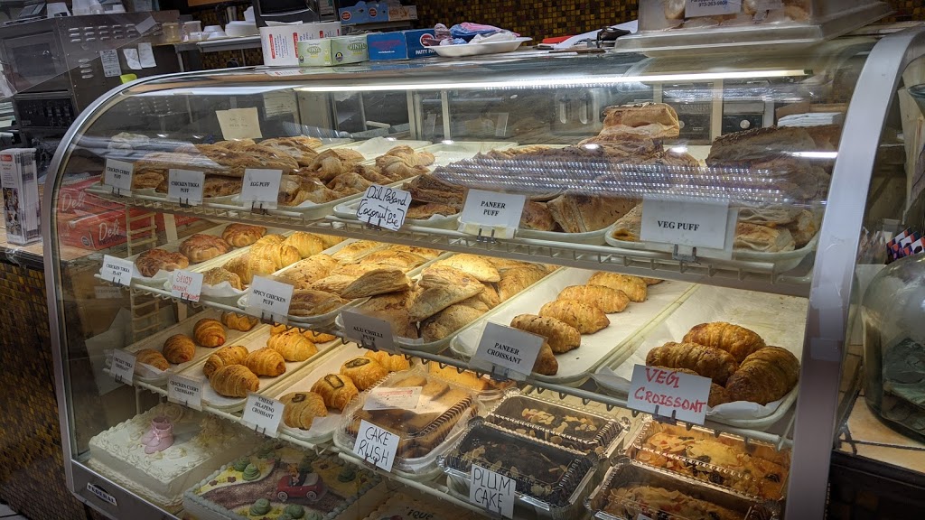 Hot Breads | 1517 US-46, Parsippany, NJ 07054, USA | Phone: (973) 263-9808