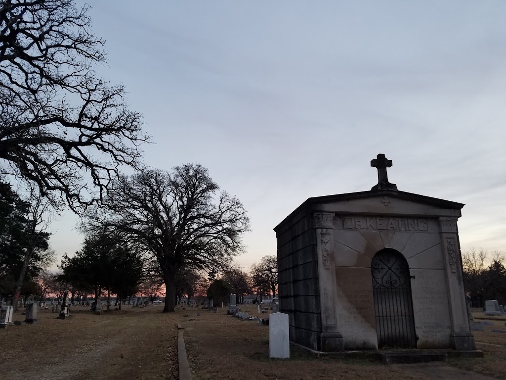 Cleburne Memorial Park Cemetery | 405 Waters St, Cleburne, TX 76031, USA | Phone: (817) 645-0954