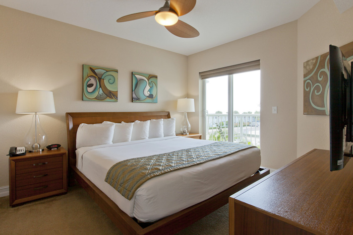 Crystal Palms Beach Resort | 11605 Gulf Blvd, Treasure Island, FL 33706, USA | Phone: (855) 883-1359