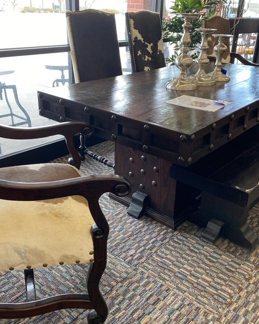 Flippin Furniture & Consignments | 12532 W Ken Caryl Ave, Littleton, CO 80127, USA | Phone: (303) 972-3547
