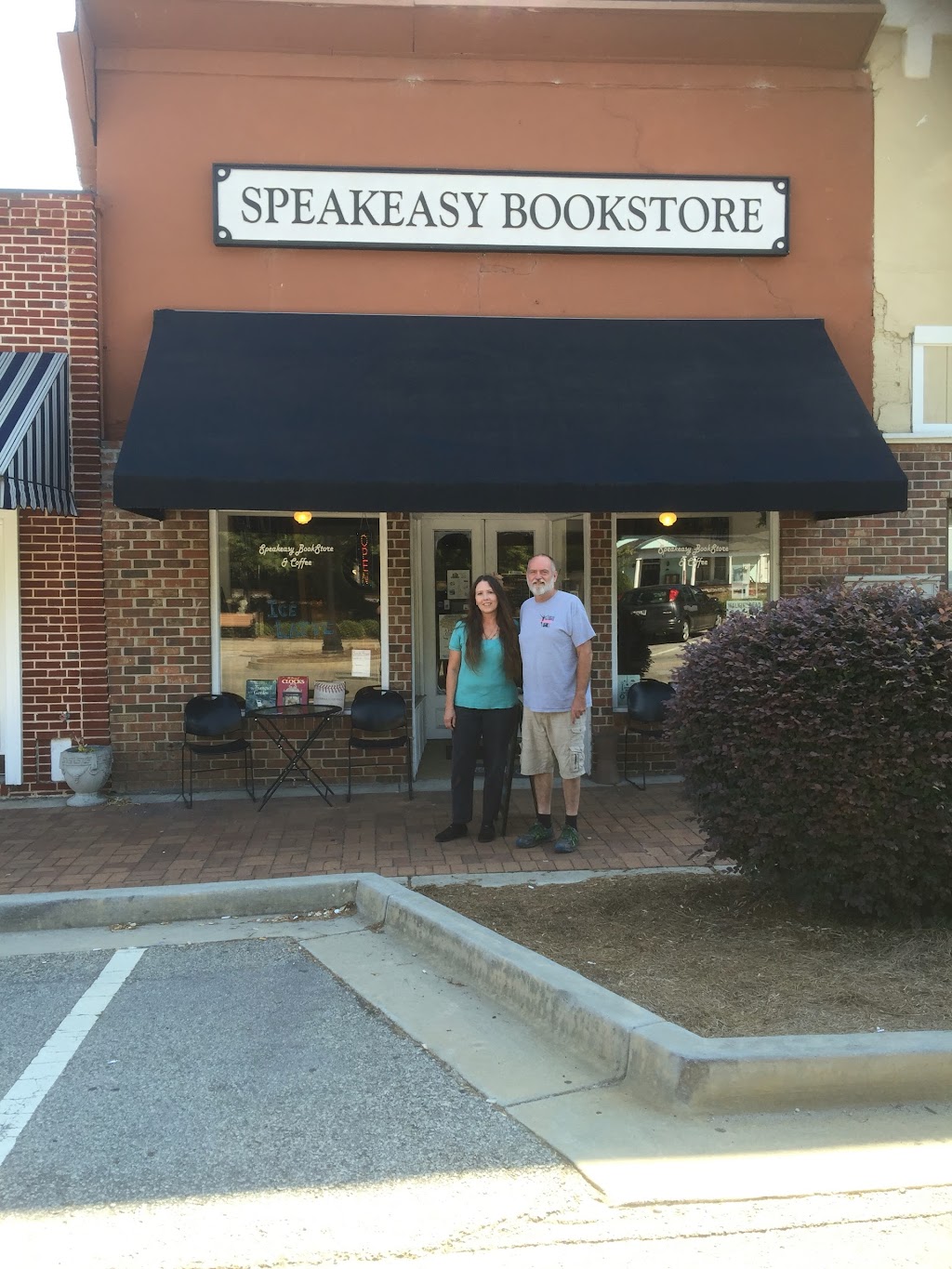 Speakeasy Bookstore | 26 E Main St N, Hampton, GA 30228, USA | Phone: (470) 781-5211