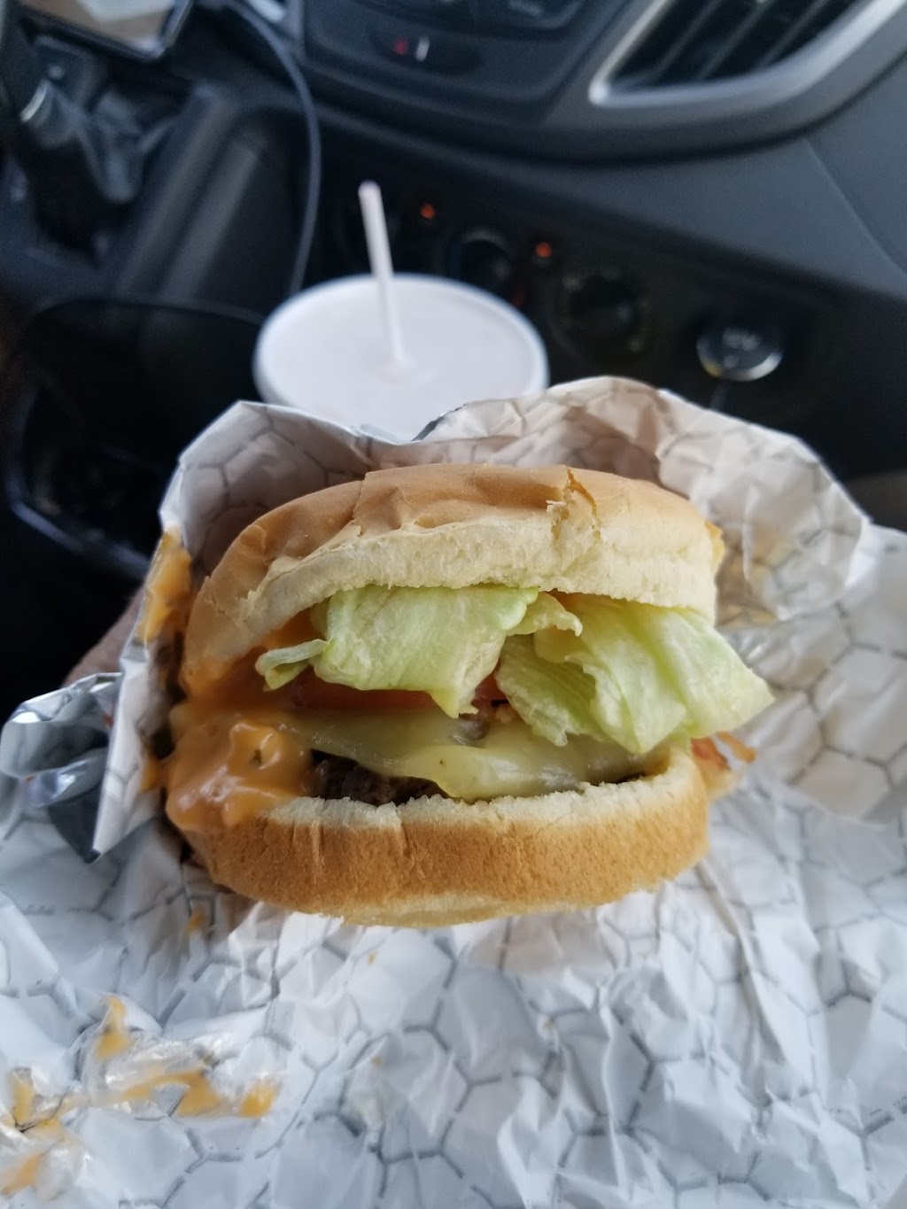 The Root Beer Stand | 421 W River St, Antwerp, OH 45813, USA | Phone: (419) 258-4311