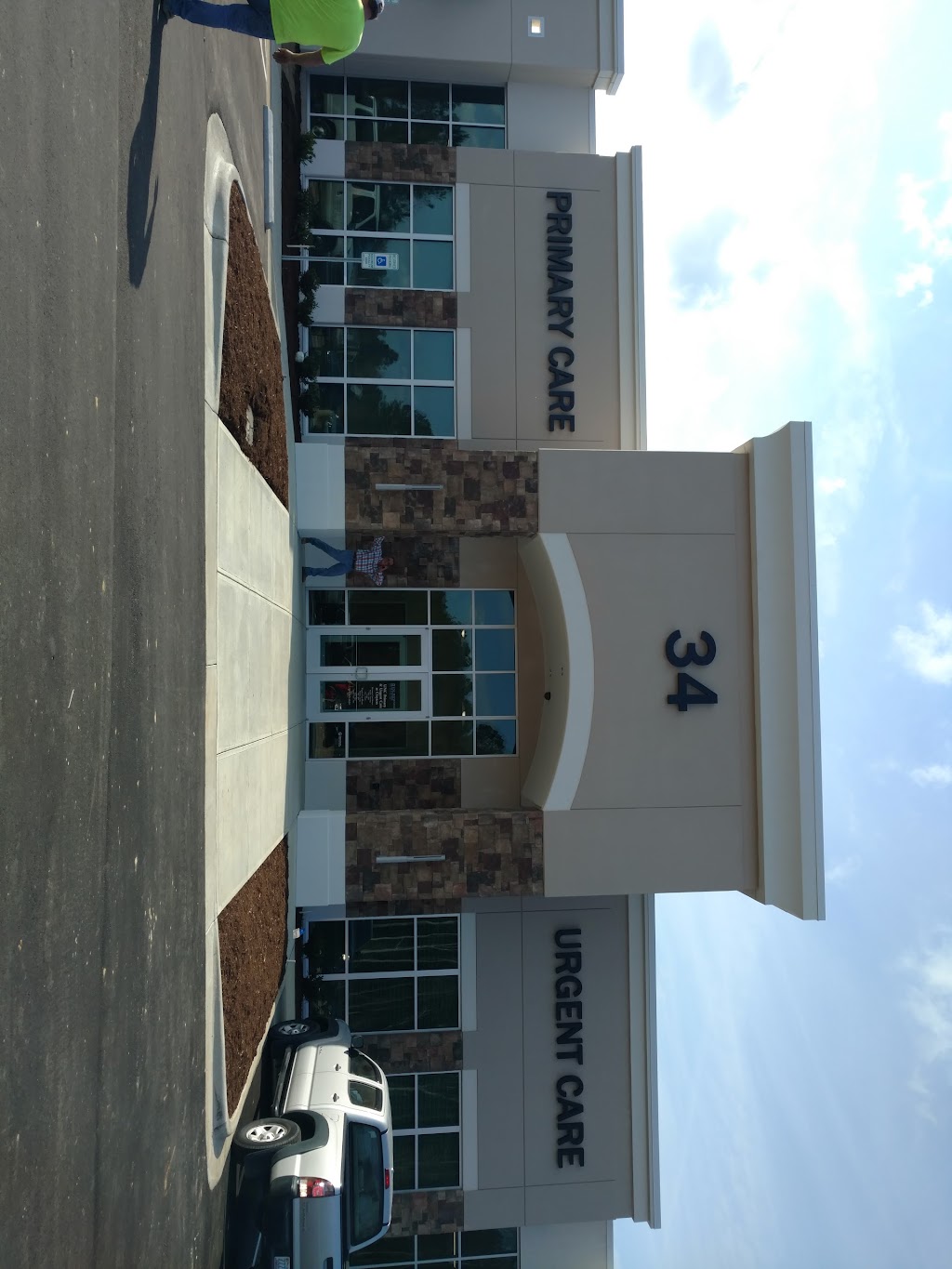 UNC Primary Care at Clayton | 34 Healthpark Wy STE 100, Clayton, NC 27520, USA | Phone: (919) 585-8850