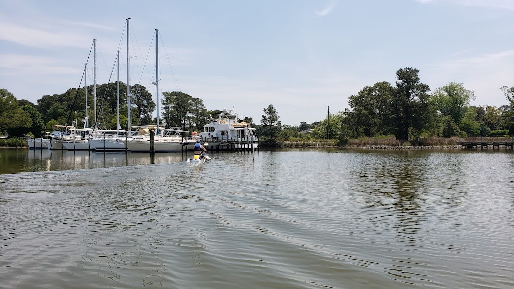 Regent Point Marina & Boatyard | 317 Regent Point Dr, Topping, VA 23169, USA | Phone: (804) 758-4457