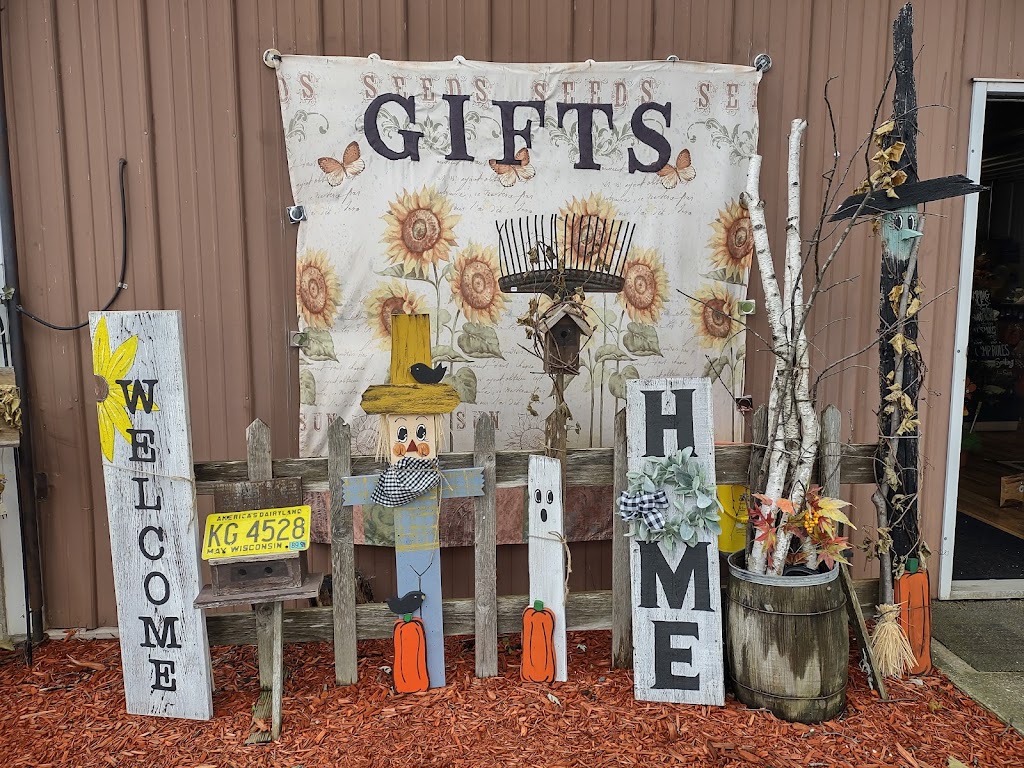 Cindys Country Crafts | 3589 Badger Rd, Kewaskum, WI 53040, USA | Phone: (262) 707-1566
