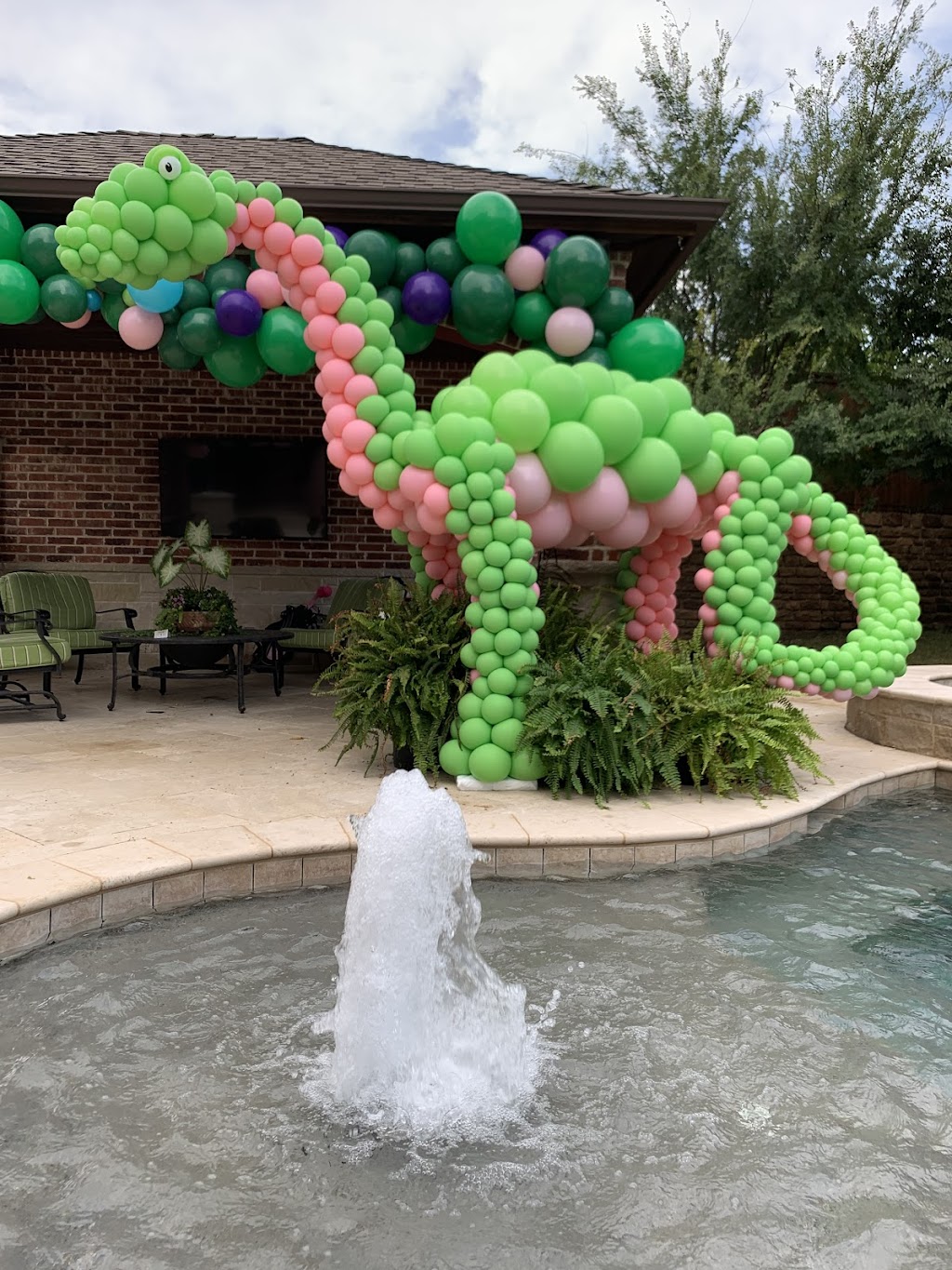 Balloons and Arches | 6324 St James Pl, Denton, TX 76210, USA | Phone: (940) 735-0135