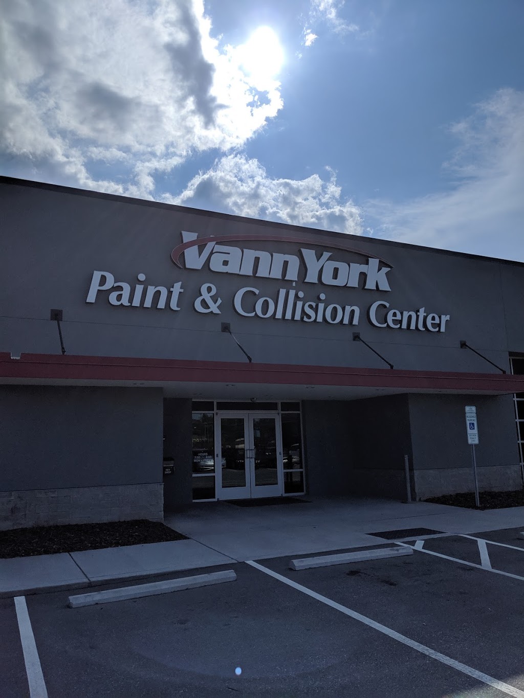 Vann York Paint and Collision Center | 2617 N Main St, High Point, NC 27265, USA | Phone: (336) 841-6464