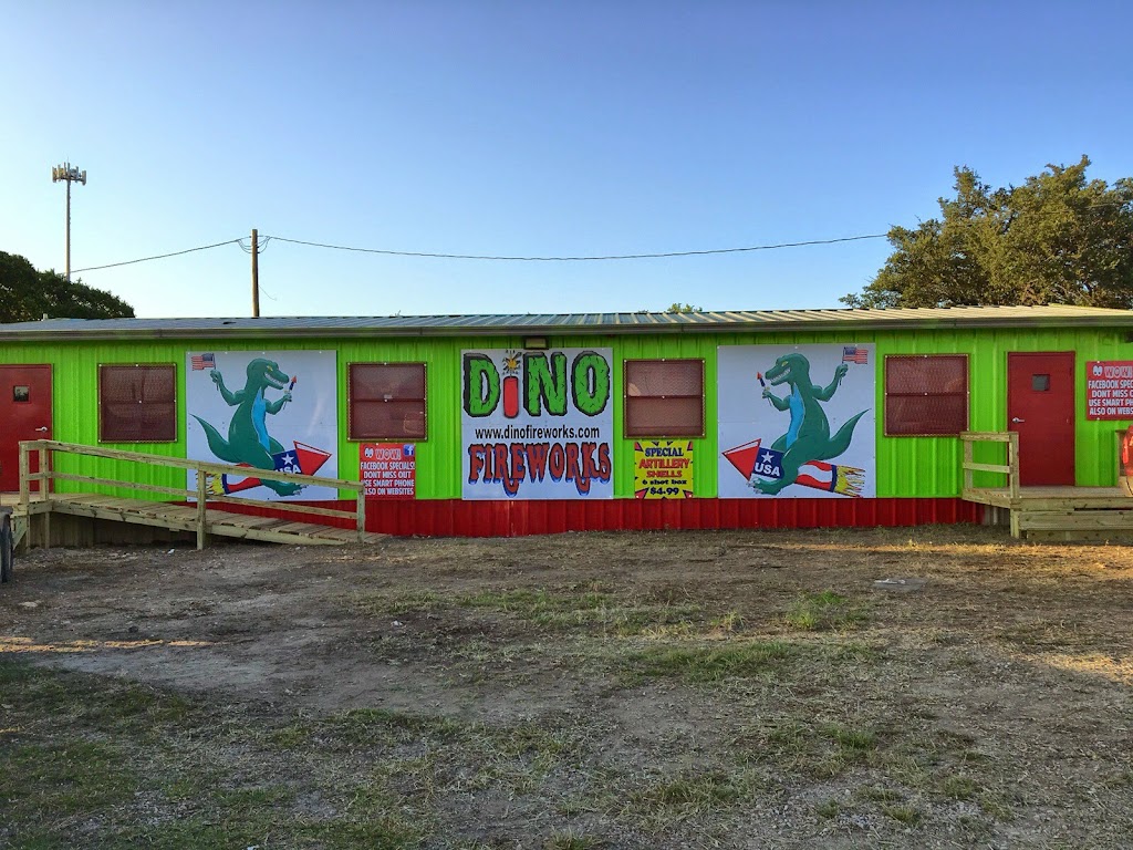 Dino Fireworks Eagle Mountain | 9550 Live Oak Ln, Fort Worth, TX 76179, USA | Phone: (817) 236-0015