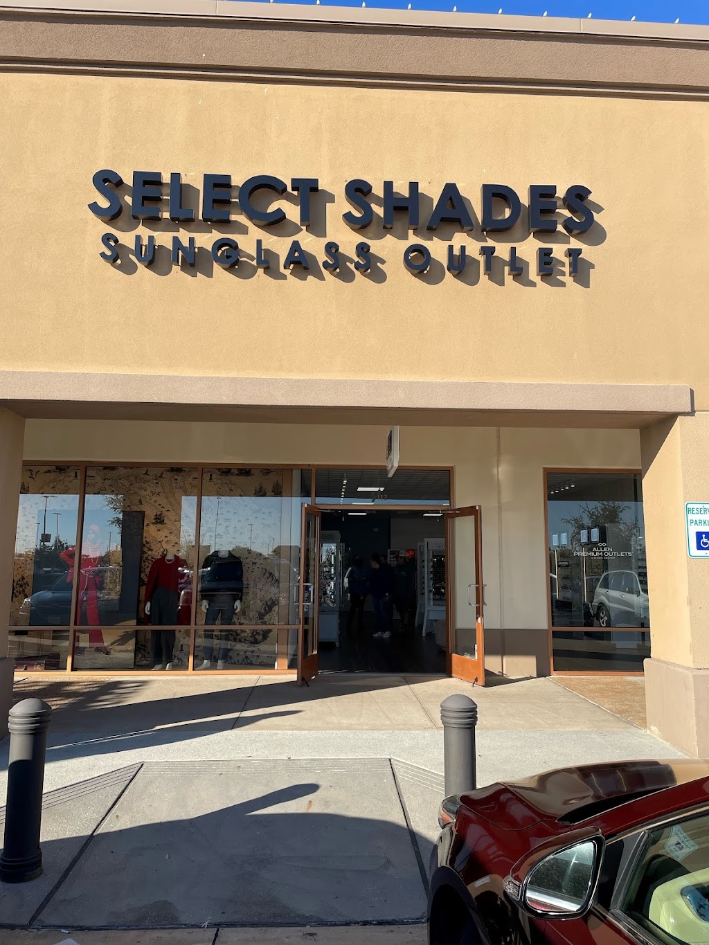 Select Shades Sunglass Outlet Allen | 820 W Stacy Rd #112, Allen, TX 75013, USA | Phone: (972) 678-0259