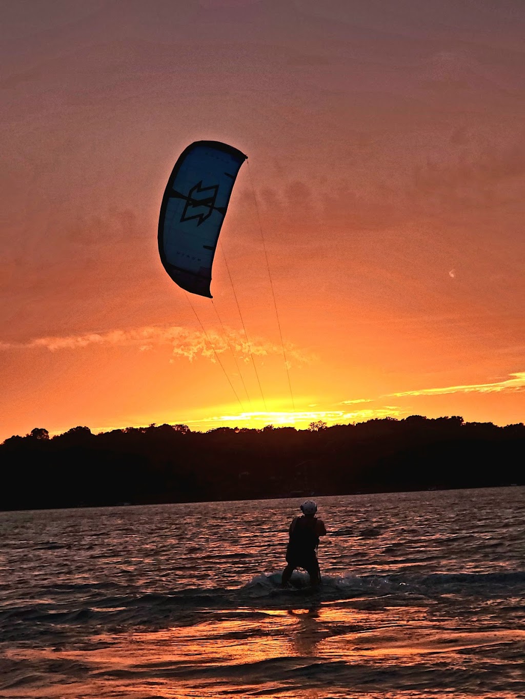 Lakawa Kiteboarding Board Shop | 1890 Whitaker St, White Bear Lake, MN 55110, USA | Phone: (612) 296-3201