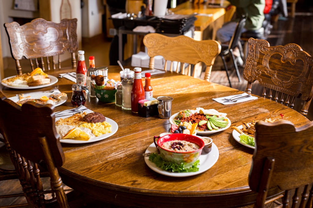 Donner Lake Kitchen | 13720 Donner Pass Rd, Truckee, CA 96161, USA | Phone: (530) 587-3555