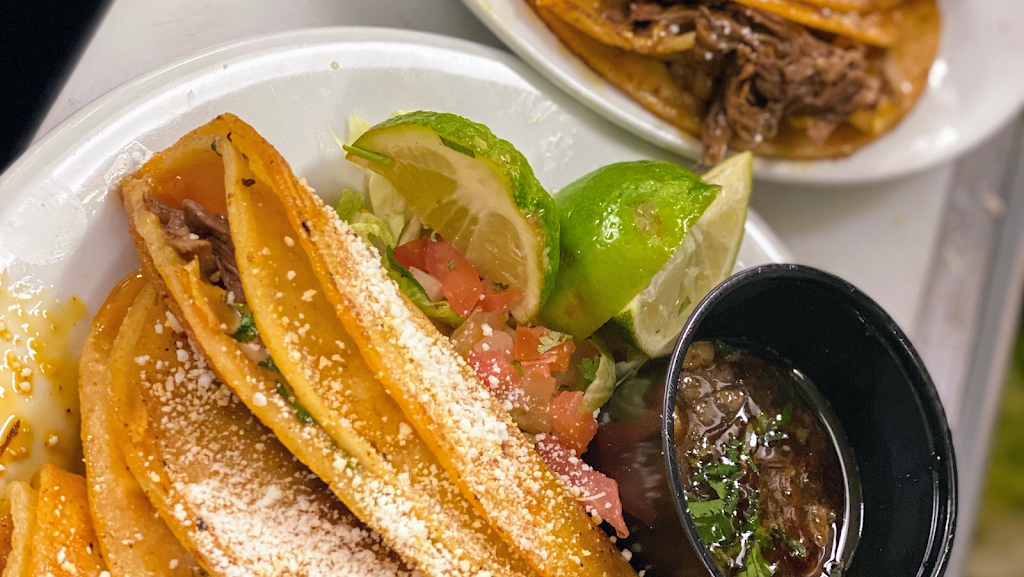 El Gallo Giro Mexican Street Food and Tequila Bar | 1435 N Eagle Rd Suite 140, Meridian, ID 83642, USA | Phone: (208) 322-8226