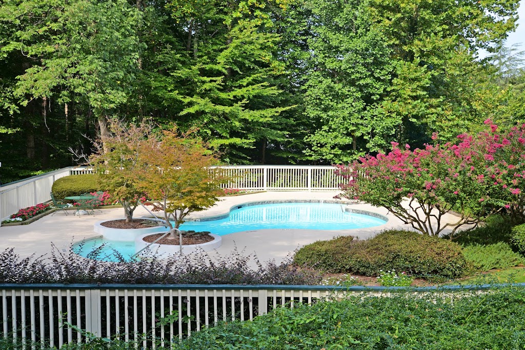 The Hamptons at Country Park Apartment Homes | 4515 Lawndale Dr, Greensboro, NC 27455, USA | Phone: (336) 282-0735