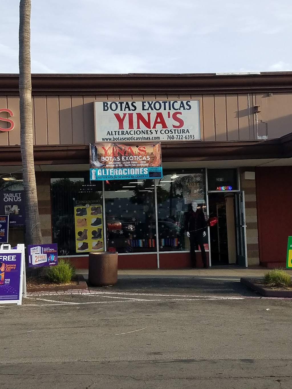 Botas Exoticas Yinas | 2019 Mission Ave, Oceanside, CA 92056, USA | Phone: (760) 722-6393