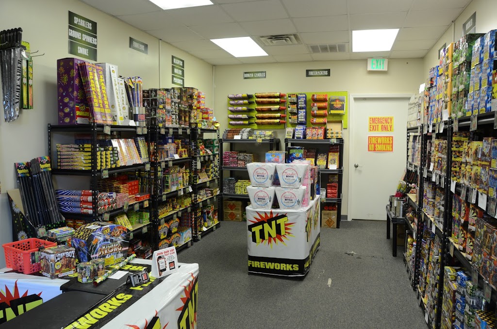 Fuse Fireworks | 3391 US-41 ALT Unit D, Clarksville, TN 37043, USA | Phone: (931) 546-9624