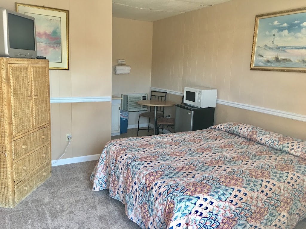 Sea Oats Motel | 112 N River Dr, Jarvisburg, NC 27947, USA | Phone: (252) 491-8455