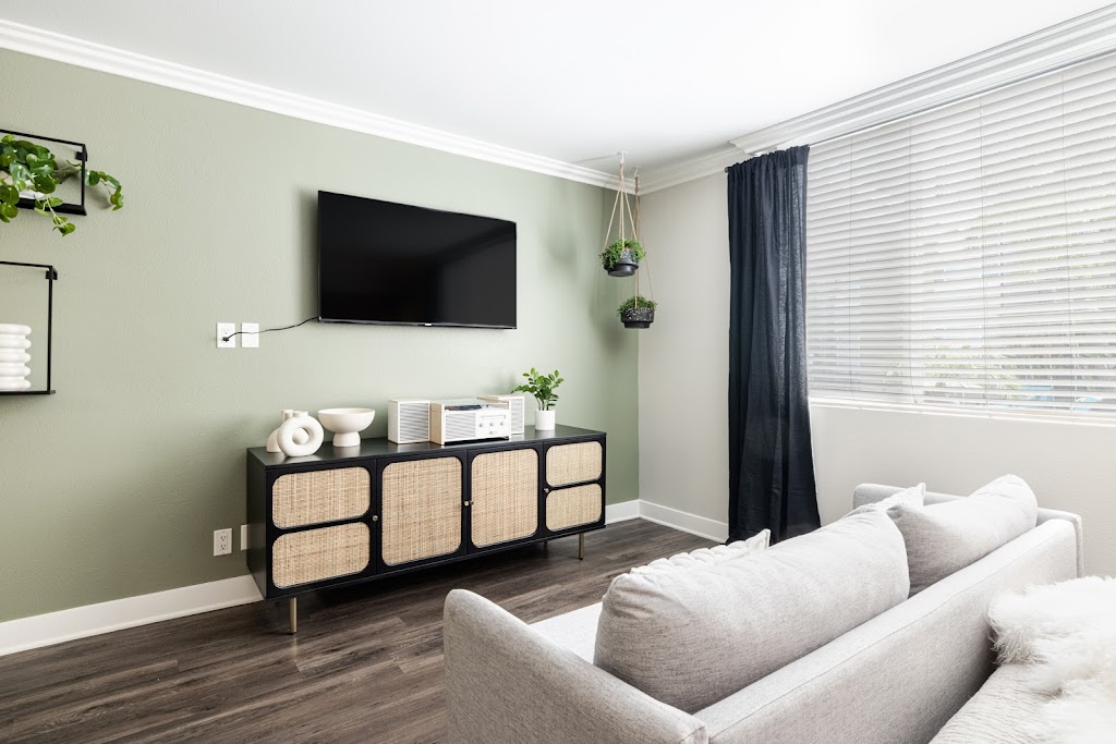 1200 Riverside | 1200 W Riverside Dr, Burbank, CA 91506, USA | Phone: (747) 318-4065