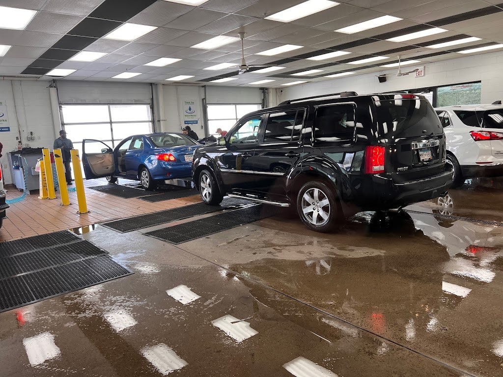 WaterWerks Car Wash | 901 Louisiana Ave S, Golden Valley, MN 55426, USA | Phone: (763) 544-9700