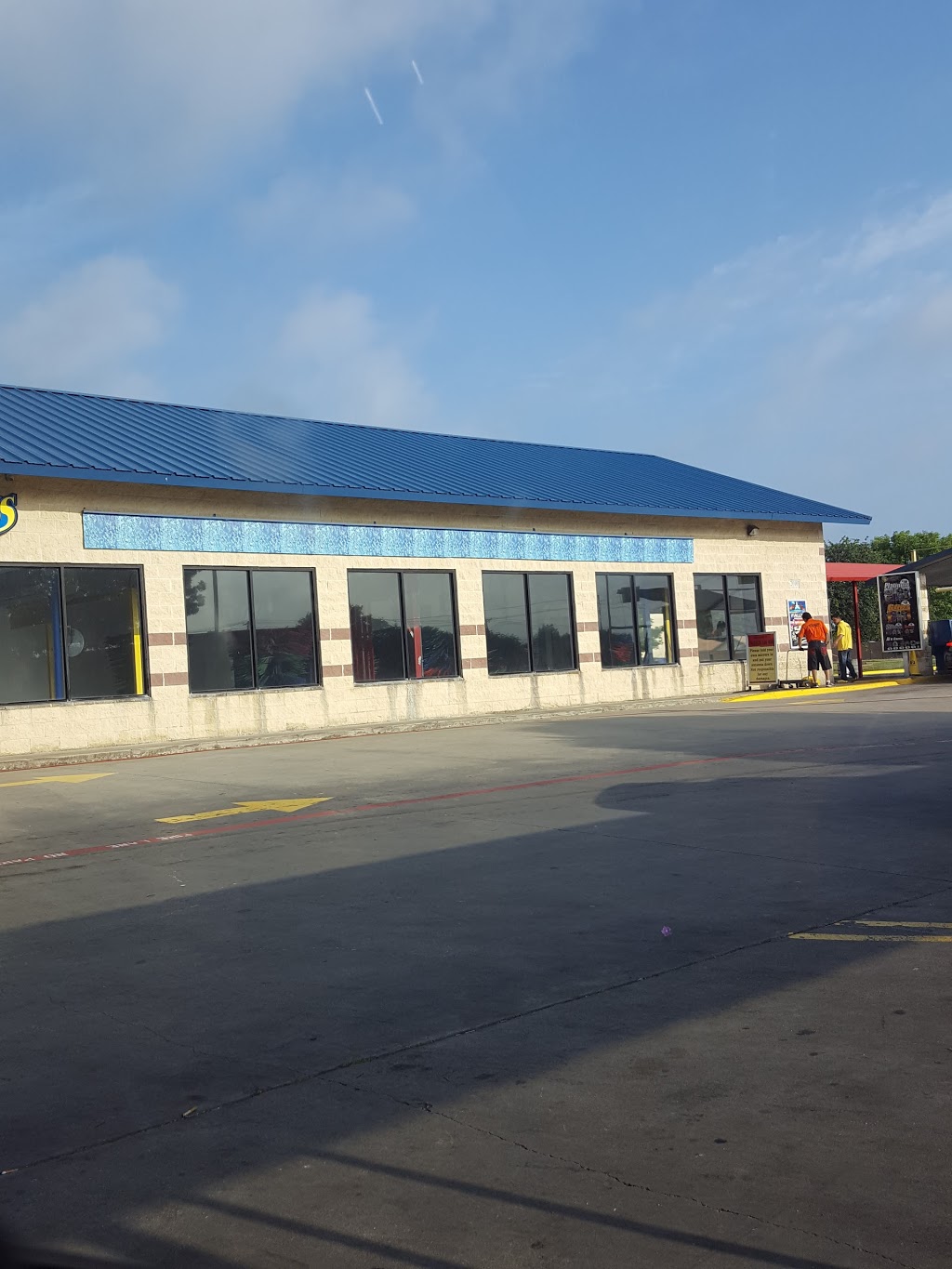 B & K Car Wash | 2010 Altamesa Blvd, Fort Worth, TX 76134, USA | Phone: (817) 293-2024