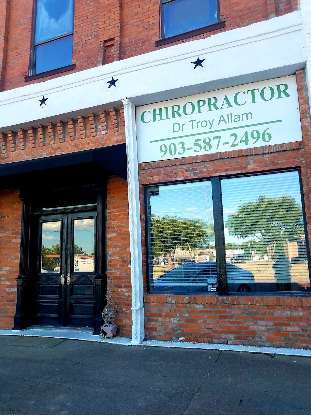 Leonard Family Chiropractic | 113 S Connett St, Leonard, TX 75452, USA | Phone: (903) 587-2496