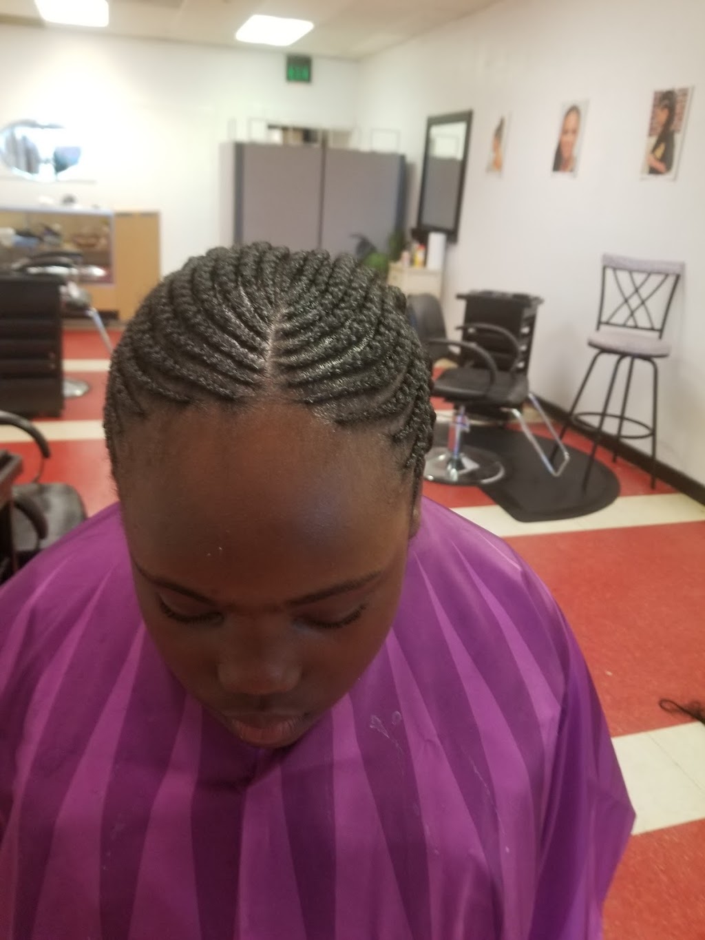 DIVINE AFRICAN HAIR BRAIDING | 1065 E Ridge Rd, Griffith, IN 46319, USA | Phone: (219) 513-6984