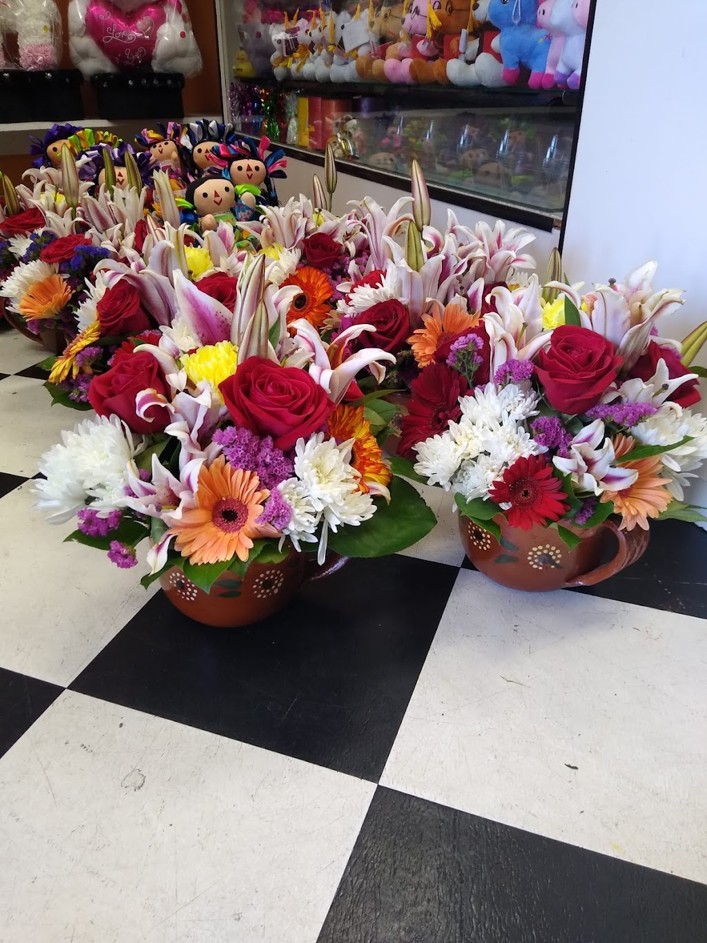 Martinez Flowers | 1236 W Civic Center Dr, Santa Ana, CA 92703, USA | Phone: (714) 277-6360