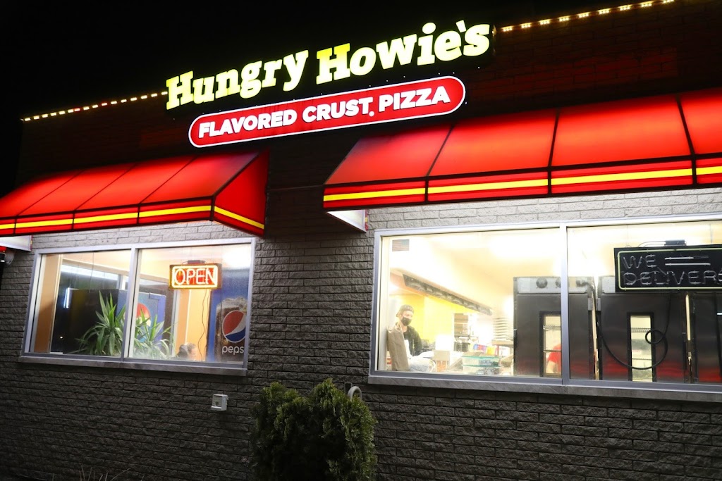 Hungry Howies Pizza | 27448 W Seven Mile Rd, Livonia, MI 48152, USA | Phone: (248) 777-3300