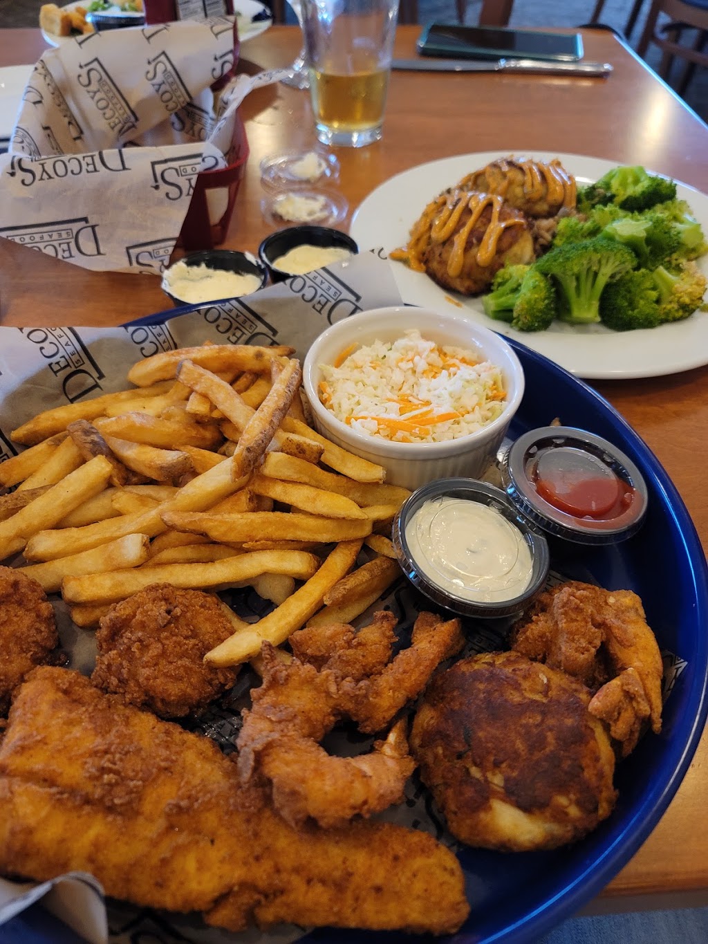 Decoys Seafood | 3305 Ferry Rd, Suffolk, VA 23435, USA | Phone: (757) 977-1081