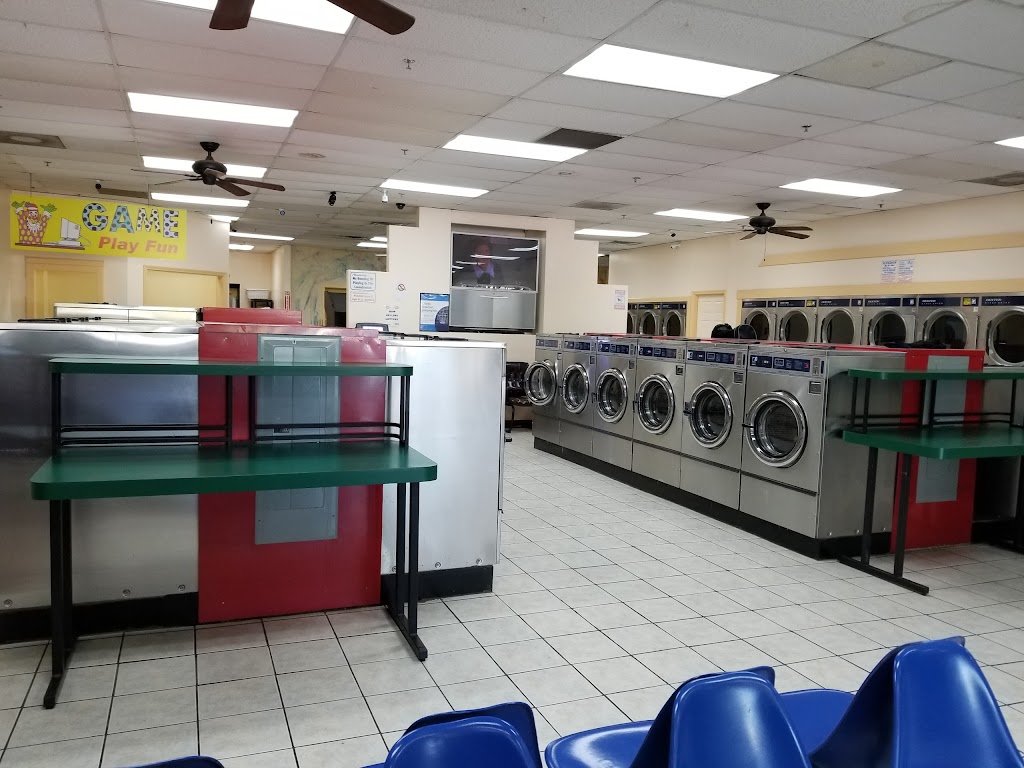 Viva Coin Laundromat - Lavanderia | 134 S Clayton St, Lawrenceville, GA 30046, USA | Phone: (678) 731-7125