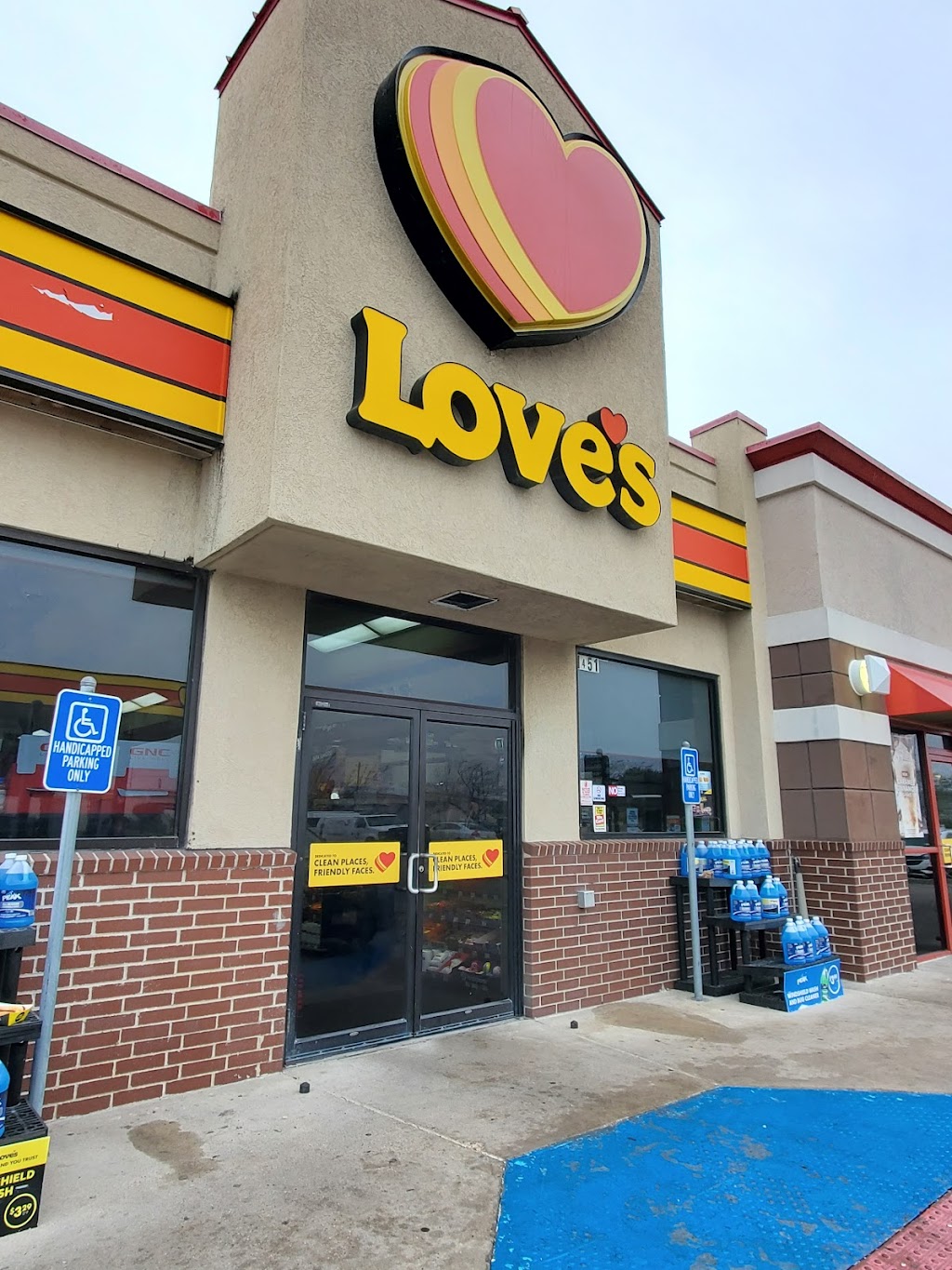 Loves Travel Stop | 1451 N Hwy 77, Kingsville, TX 78363, USA | Phone: (361) 592-7210