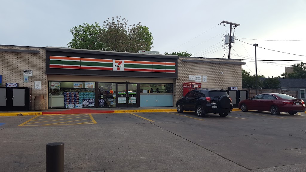 7-Eleven | 2500 Forest Park Blvd, Fort Worth, TX 76110 | Phone: (817) 924-8861