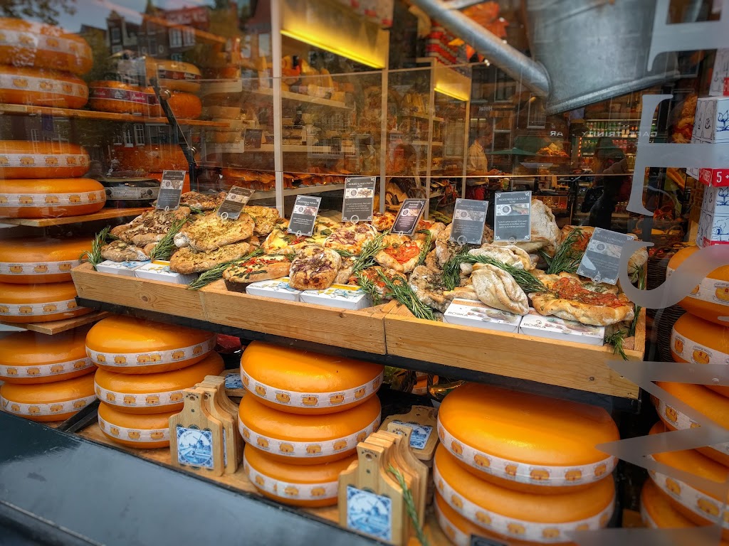 Amsterdam Cheese Deli | Oudezijds Voorburgwal 31, 1012 EH Amsterdam, Netherlands | Phone: 020 354 6257