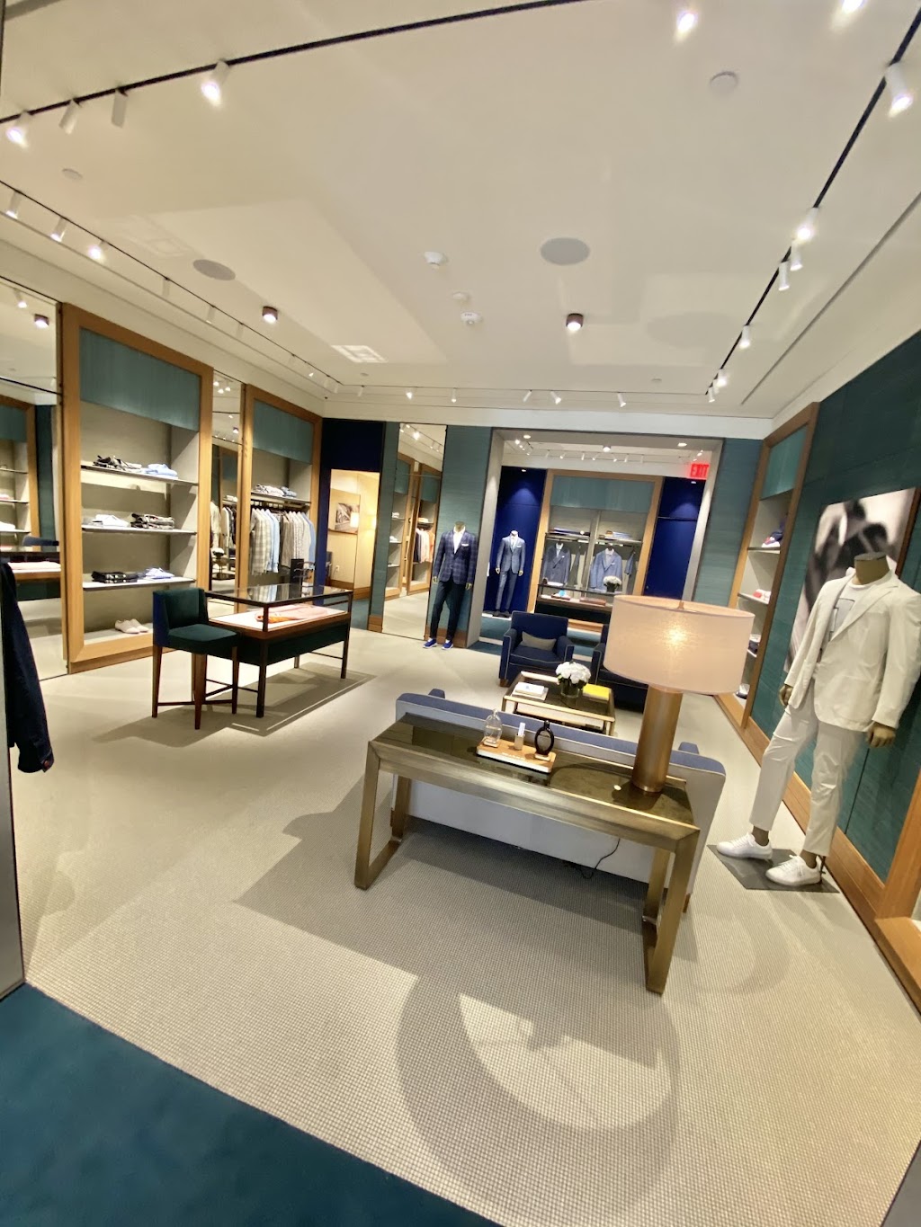 Kiton Americana Manhasset | 2100A Northern Blvd, Manhasset, NY 11030 | Phone: (516) 472-7653