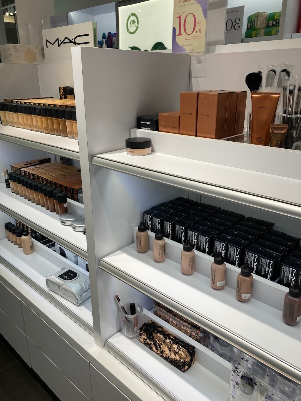 The Cosmetics Company Store | 4190 Baldwin Rd Space 330, Auburn Hills, MI 48326, USA | Phone: (248) 270-9420