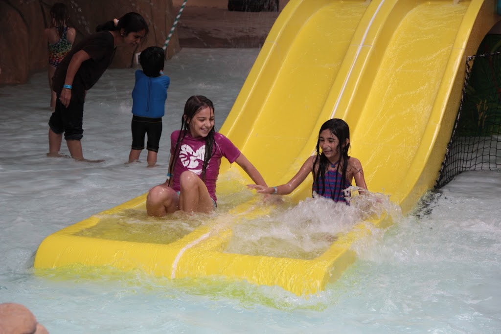 Palm Island Indoor Waterpark | 8250 Park Rd, Batavia, NY 14020, USA | Phone: (585) 344-2100