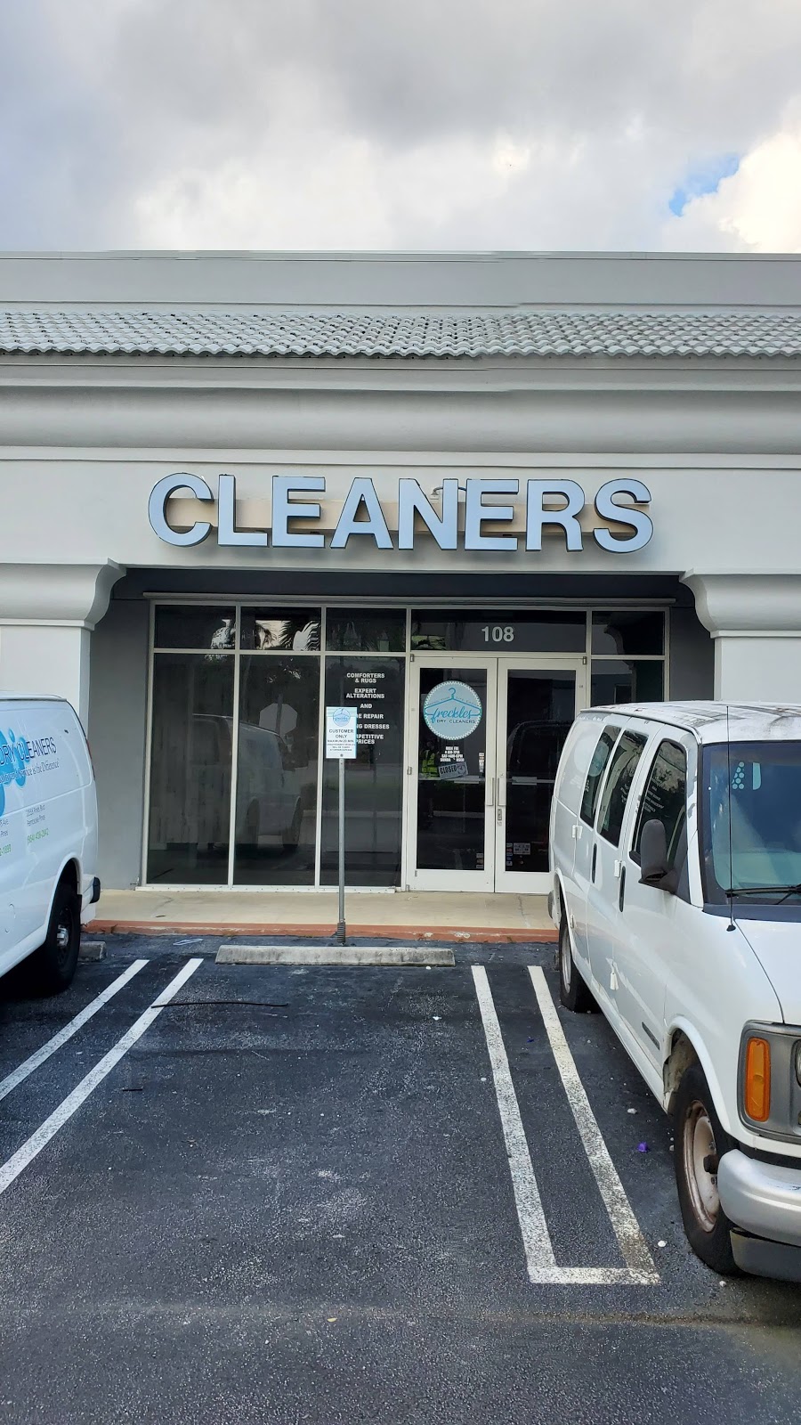 Freckles Dry Cleaners | 3655 NW 107th Ave #108, Doral, FL 33178, USA | Phone: (786) 631-3105
