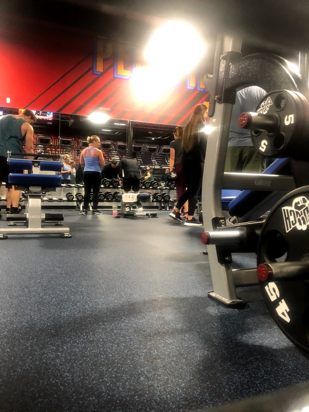 Crunch Fitness - Countryside | 2591 FL-580, Clearwater, FL 33761 | Phone: (727) 509-3033