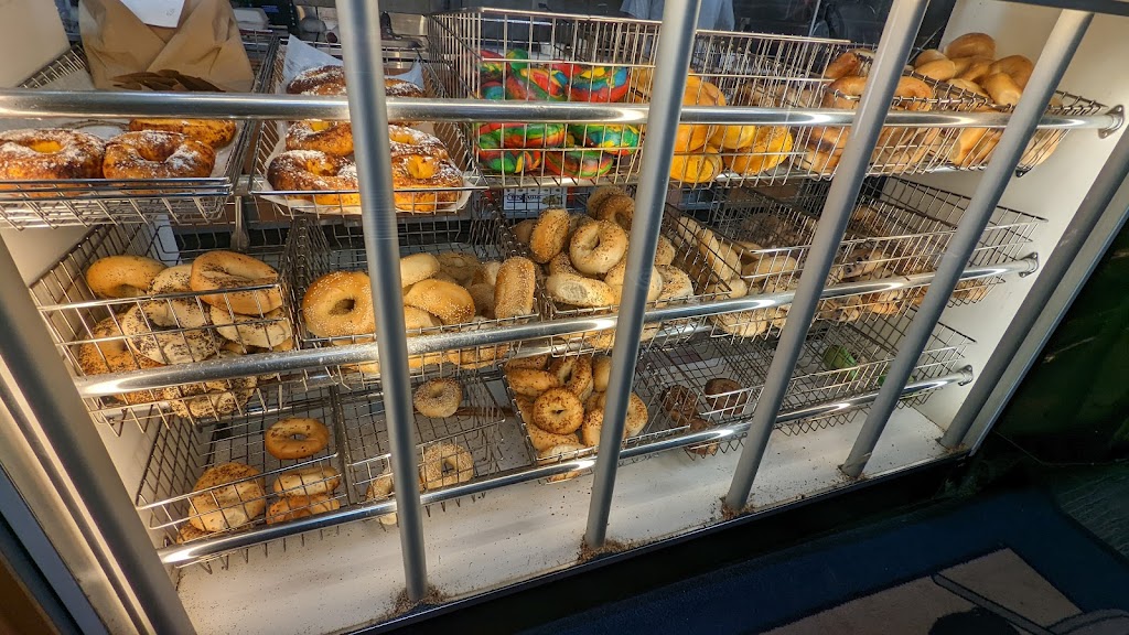 Bagel Supreme | Colonia (Inman Ave) | 529 Inman Ave, Colonia, NJ 07067, USA | Phone: (732) 669-0310