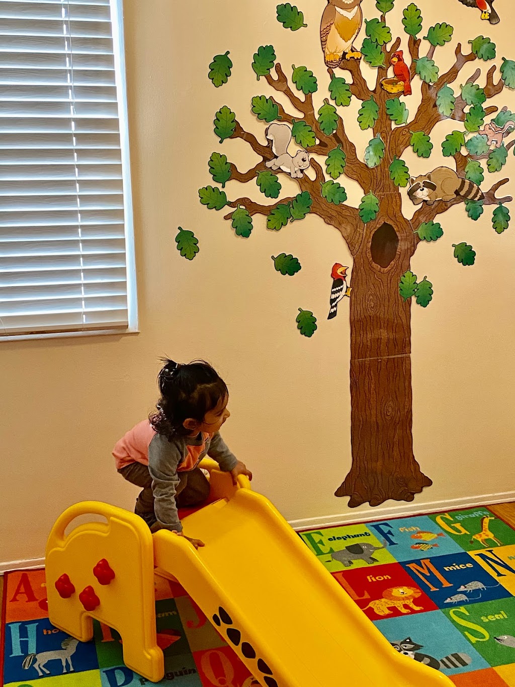 Sunshine Montessori Preschool & Daycare | 2513 Bloomdale St, Duarte, CA 91010, USA | Phone: (626) 927-8974
