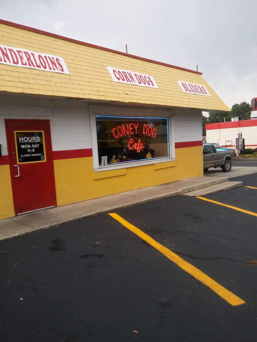 Coney Dog Cafe | 357 Lincoln Hwy W, New Haven, IN 46774, USA | Phone: (260) 748-7470