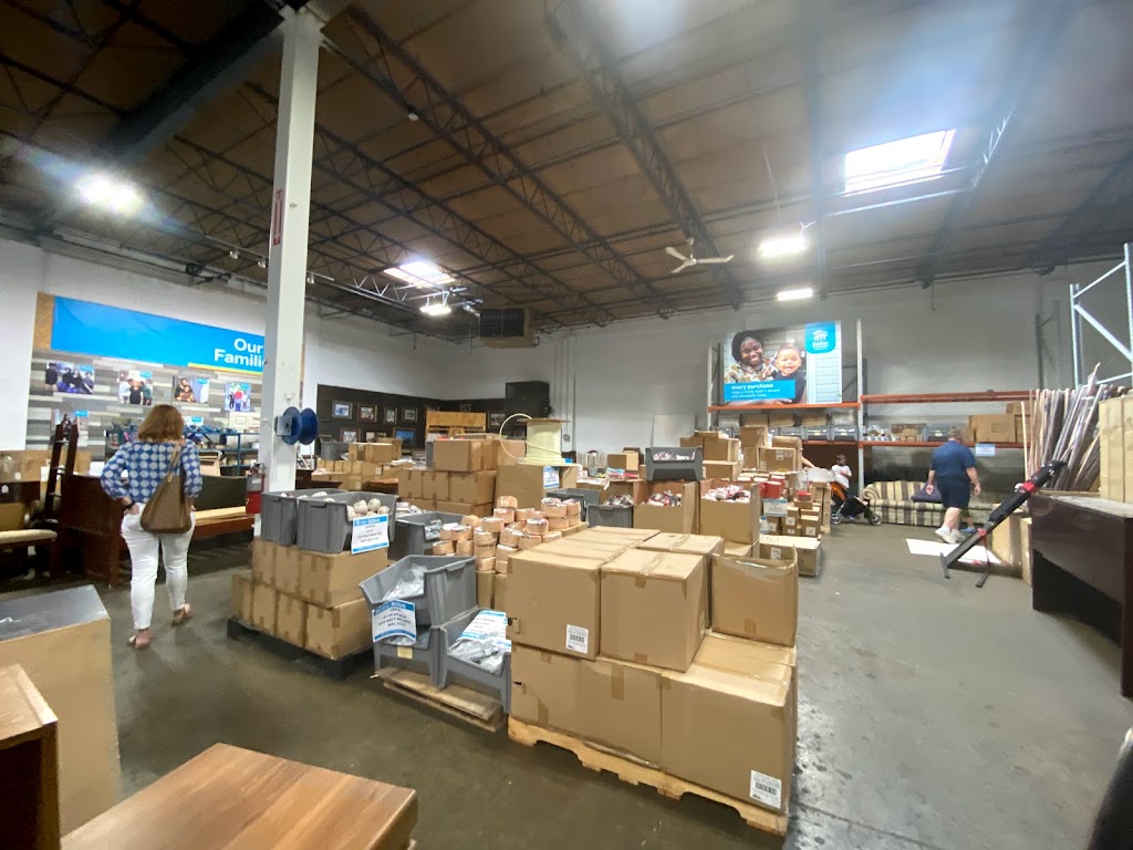 Habitat KC ReStore Martin City | 13531 Wyandotte St, Kansas City, MO 64145, USA | Phone: (816) 231-6889