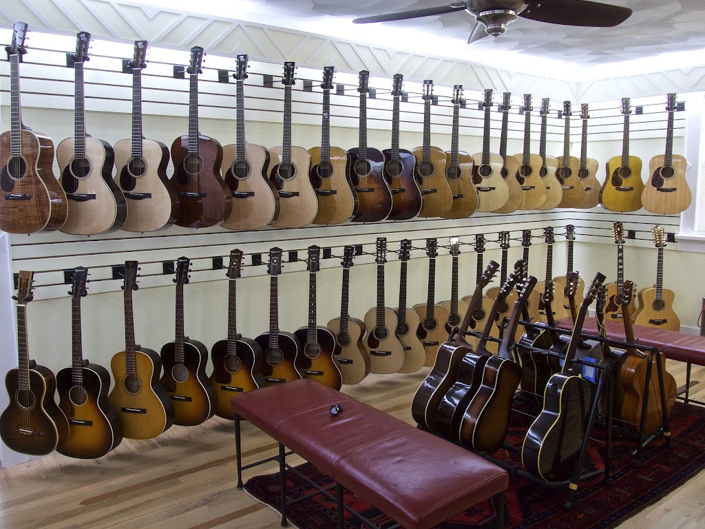 Jerrys Lefty Guitars | 2401 Bern Creek Loop, Sarasota, FL 34240, USA | Phone: (941) 504-2634