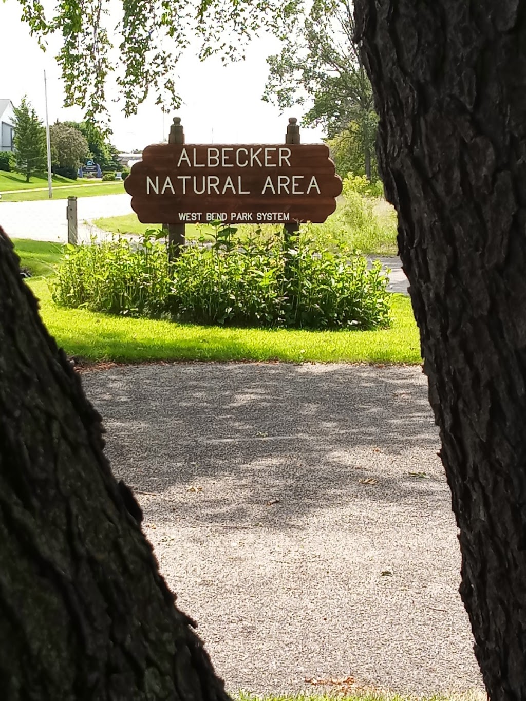 Albecker Natural Area | 624 Wildwood Rd, West Bend, WI 53090, USA | Phone: (262) 335-5080
