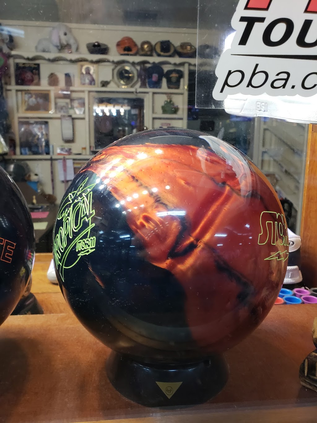 Clayton Valley Bowl | 5300 Clayton Rd, Concord, CA 94521, USA | Phone: (925) 689-4631