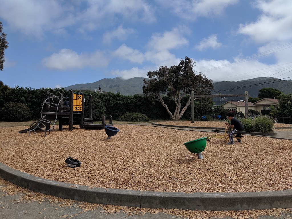 Portola Mini Park | 201 Marvilla Pl, Pacifica, CA 94044, USA | Phone: (650) 738-7381