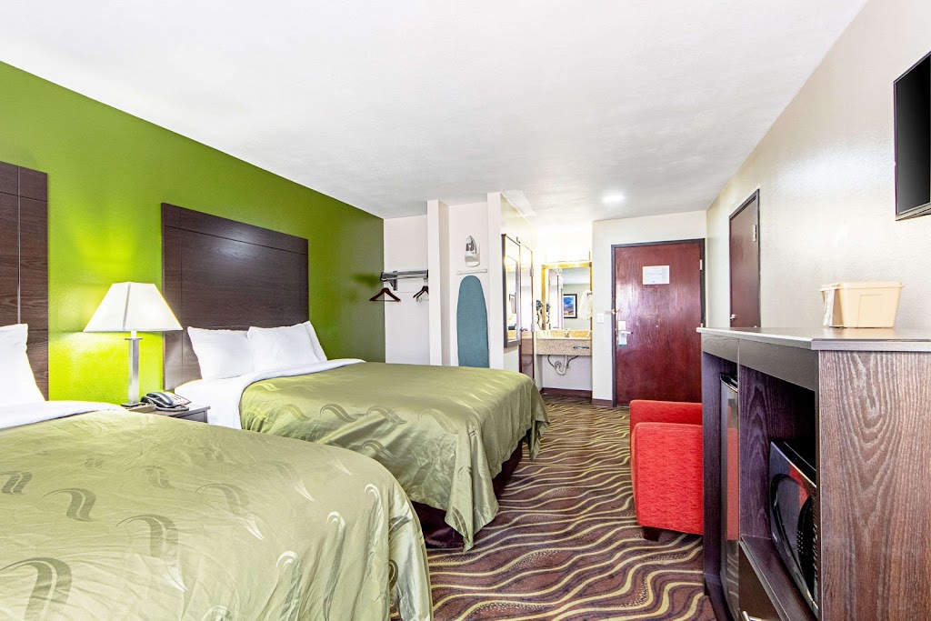 Quality Inn Greenville I-30 | 1209 I-30, Greenville, TX 75402, USA | Phone: (903) 455-7700