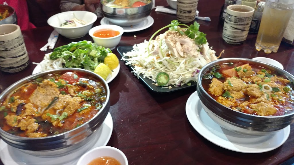 Hai Phong Pho Ga Bac Ninh | 8930 Mission Dr, Rosemead, CA 91770, USA | Phone: (626) 288-9999