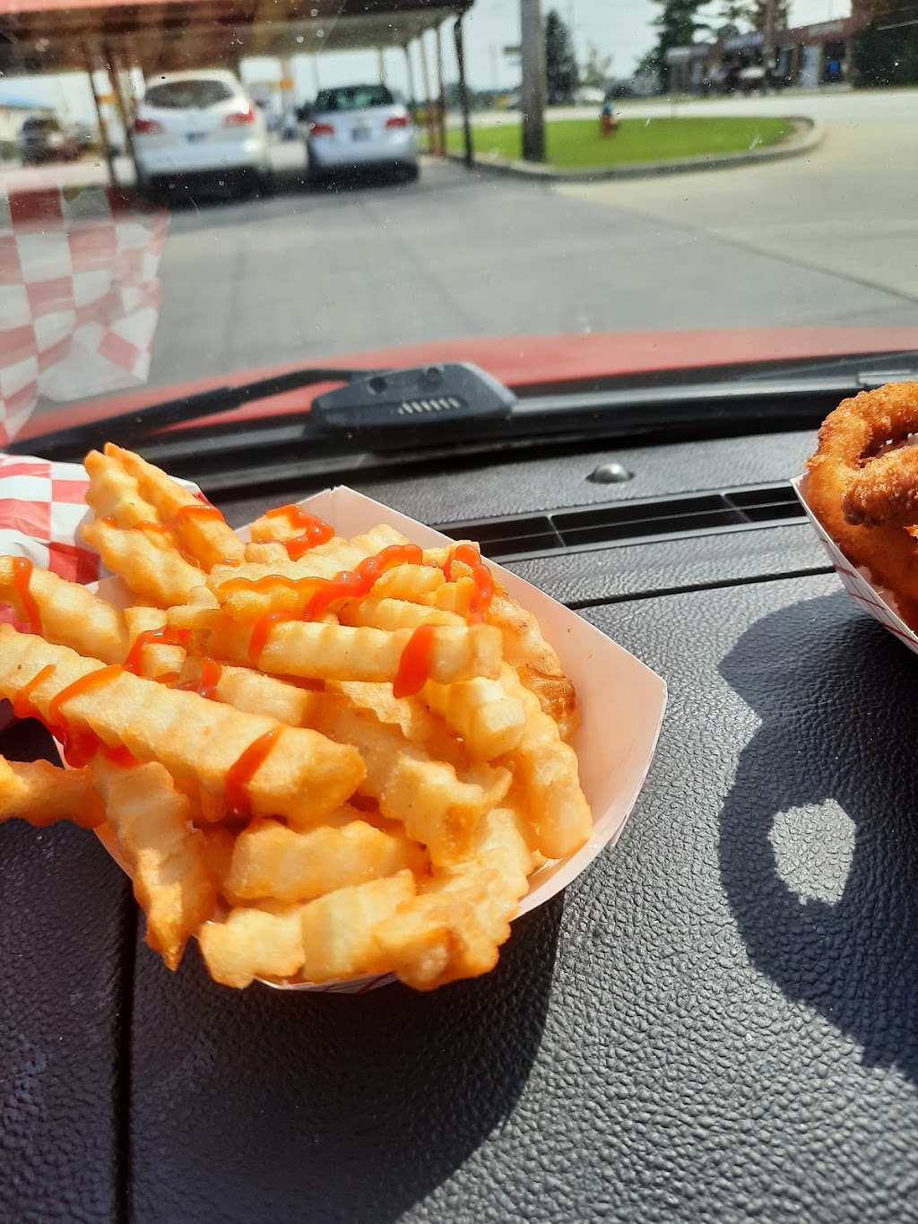 Bummies Drive-In | 1263 S Main St, Bluffton, IN 46714 | Phone: (260) 824-3626